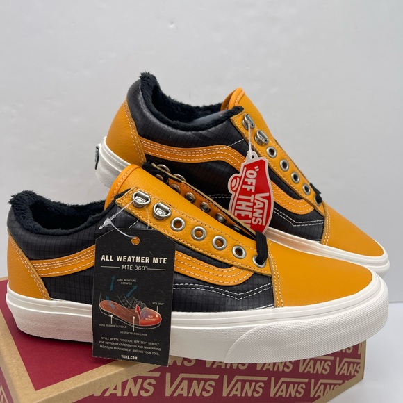 Vans Men’s Old Skool All Weather Mte
(Mte) Apricot/Black Sneakers
VN0A348F2NF - Picture 7 of 16